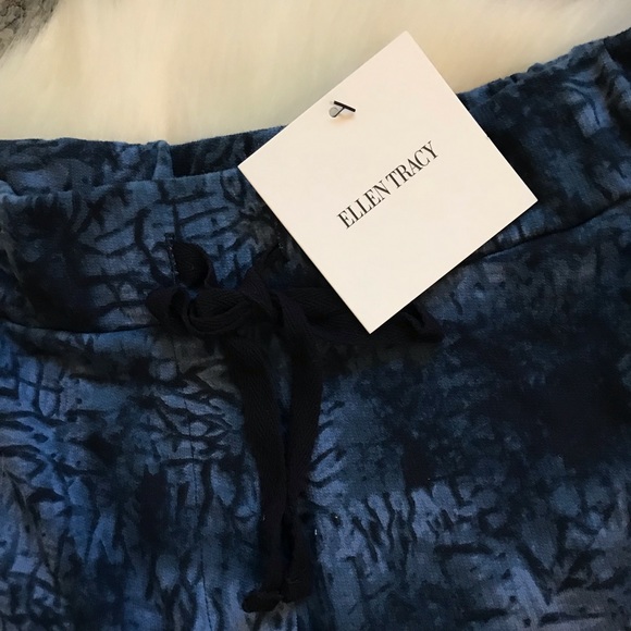 Ellen Tracy ⚜️ Navy Batik Design Cotton Polyester Drawstring Shorts - Picture 2 of 8